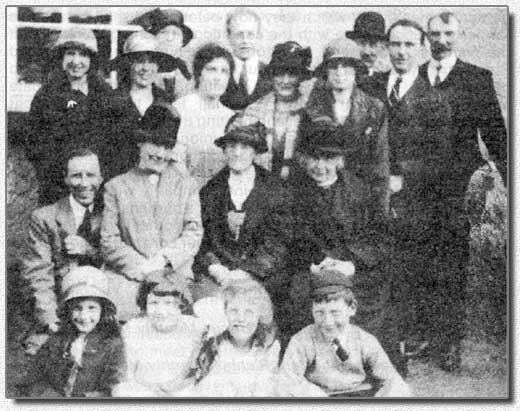 Group of Friends outside Richhill Meeting House, June 1926