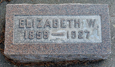 Headstone of Ernest Alfred Logan 1958 - 1944