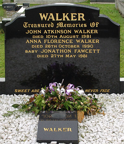 Headstone of Anna Florence Walker (née Downey) 1911 - 1990