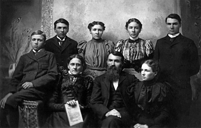 Willett Family c1898