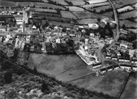 Thumbnail photograph of Aerial view of Tandragee, Co. Armagh, Northern Ireland from west in 1965 - Photograph courtesy of Airphotos, Cheddar, England